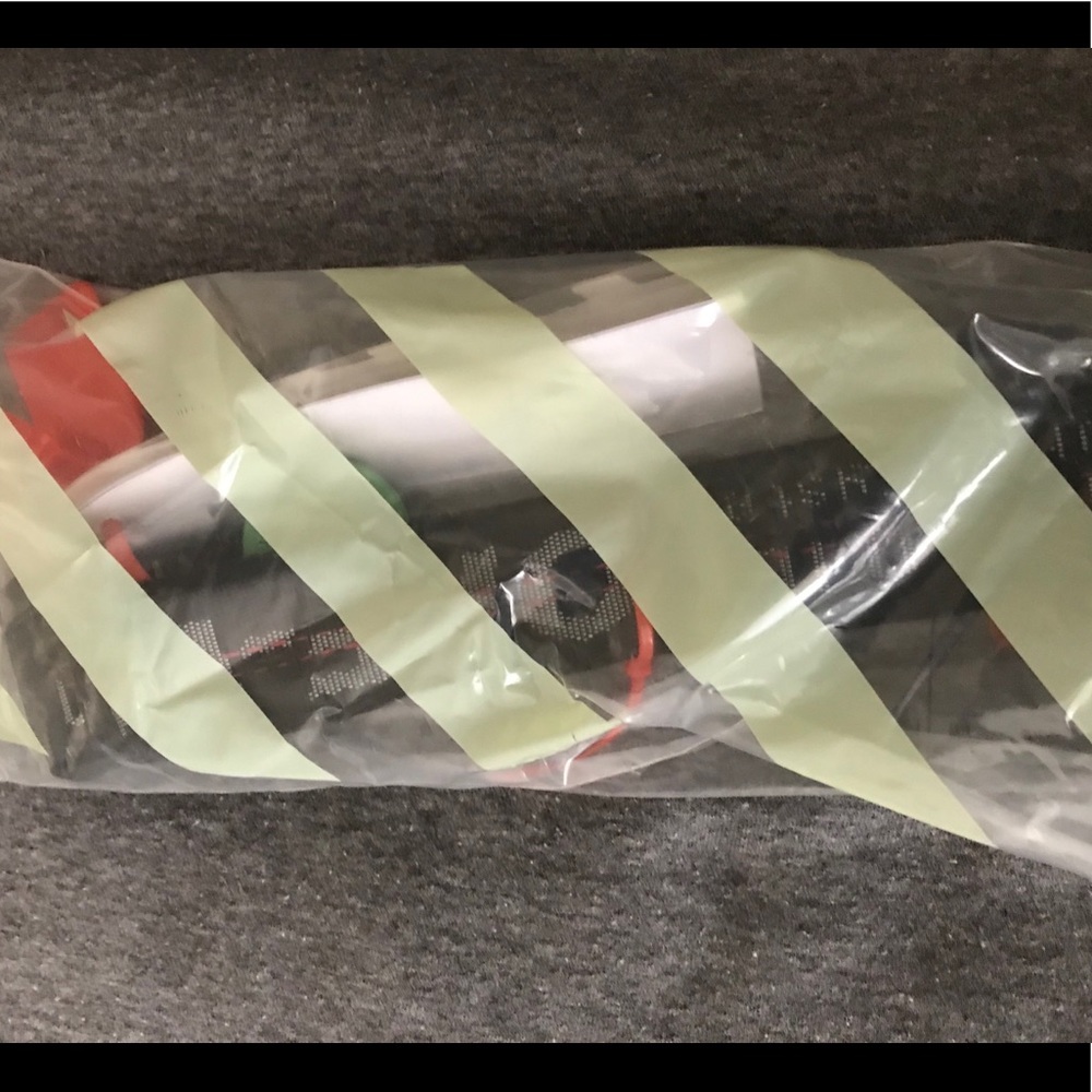 Black Off White Belt - Picture 3 of 4